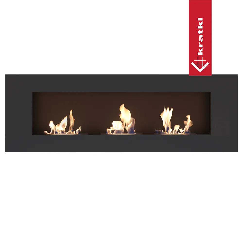 Kratki Delta3 moderne, rechthoekige haard met drie vlammen en zwart frame.