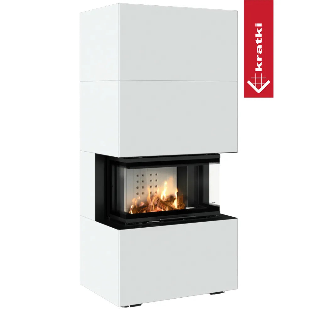 Moderne witte haard Kratki Heb met glazen panelen en brandend houtvuur.