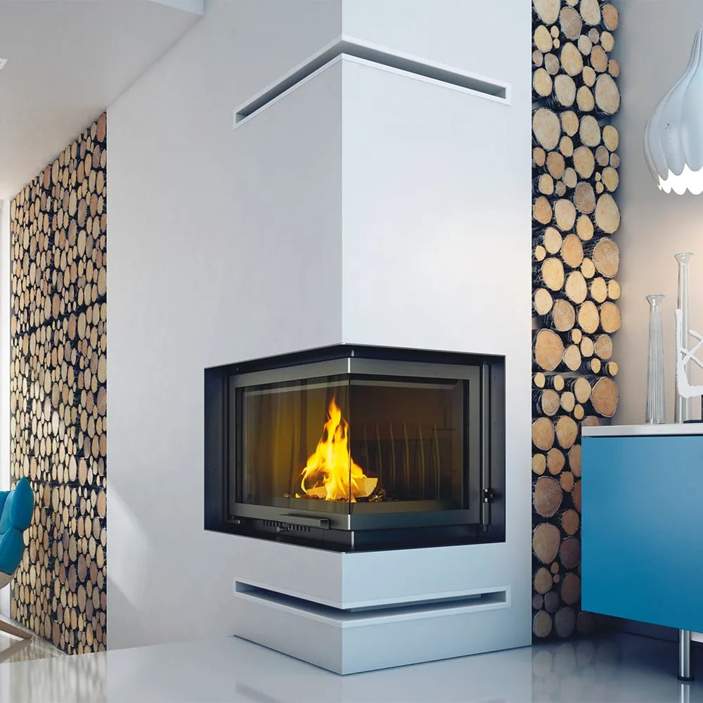 Kratki Zuzia Rechts haard in moderne woonkamer met houtopslag en blauwe kast.