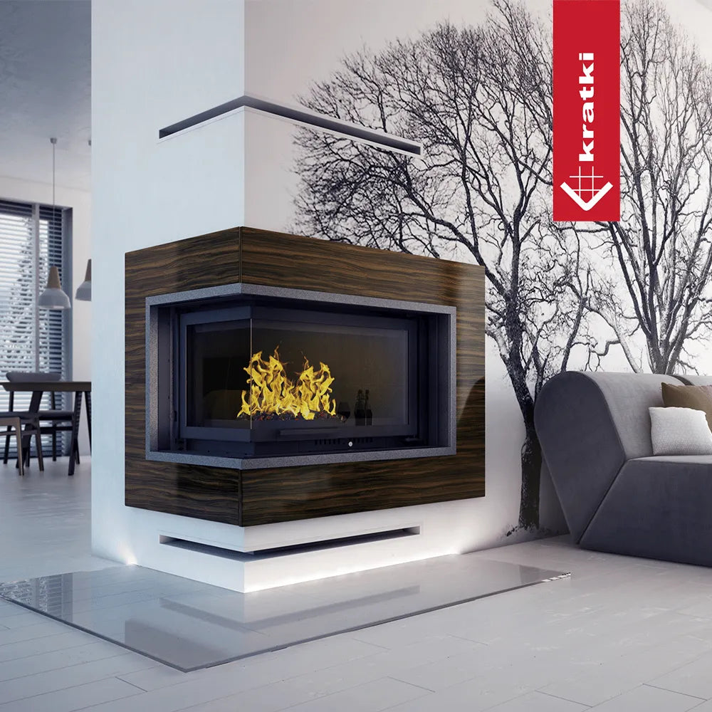 Moderne woonkamer met Kratki Oliwia Links haard, strakke inrichting en grote raam met uitzicht.