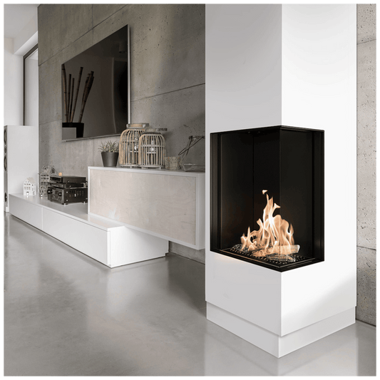 Kratki Leo 45/68 haard in moderne woonkamer met brandend vuur