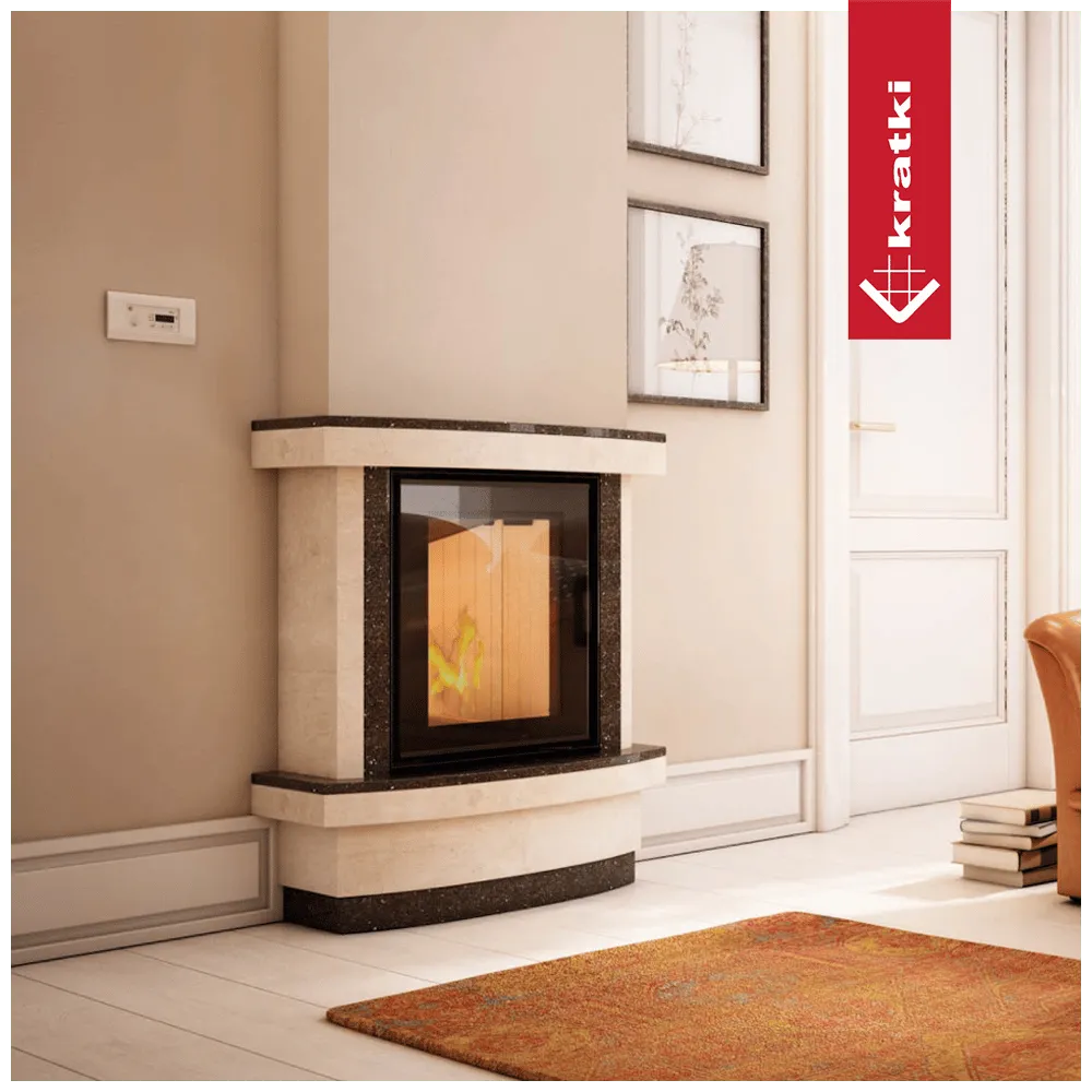 Kratki Nadia 8 kW haard in een moderne woonkamer met beige muren en een oranje tapijt.