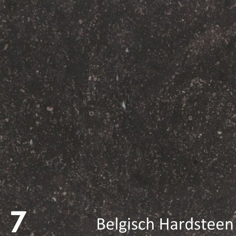 Schouw Stein variant t.b.v. vrijstaande kachel, Belgisch Hardsteen, donkergrijs met lichte vlekjes.