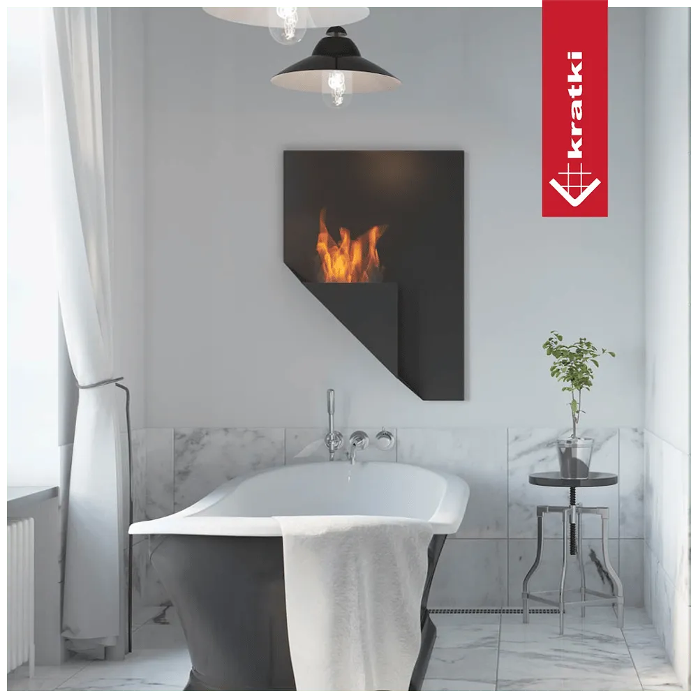 Moderne badkamer met Kratki Papa TÜV haard boven vrijstaand bad.