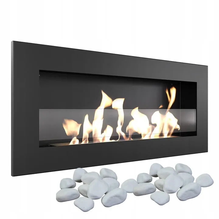 Kratki Delta 2 Slim zwarte haard met vlammen en witte decoratieve stenen.