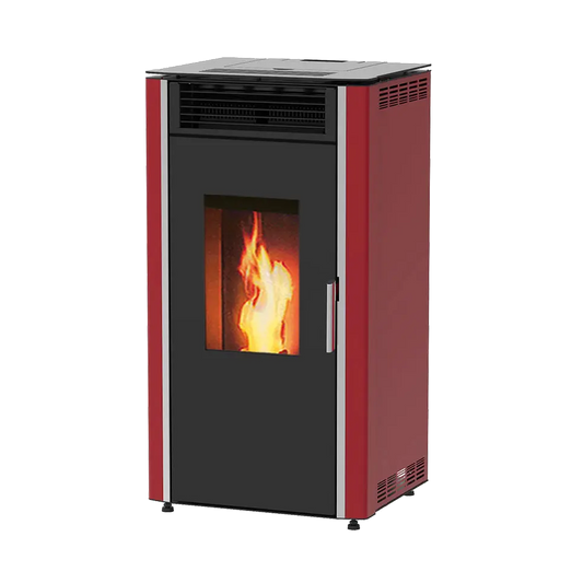 Alfa Plam Luca 12 pelletkachel met rood-zwarte behuizing en zichtbare vlam