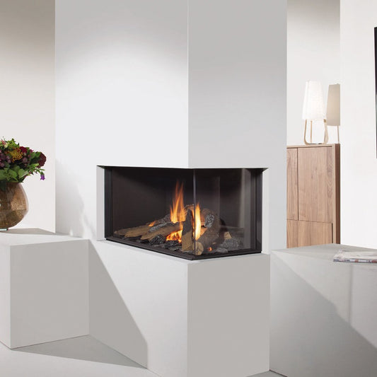 Wanders Danta 1100 hoek in witte woonkamer, moderne hoekhaard met vlammen
