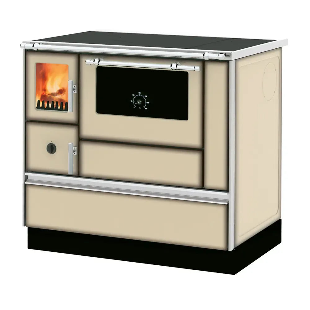 Beige houtkachel met oven, Alfa Plam Dominant 90, met glazen deur en zwarte bovenkant.