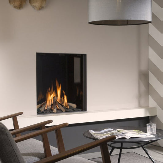 Element4 Cupido 70 in woonkamer met brandend realflame-burner