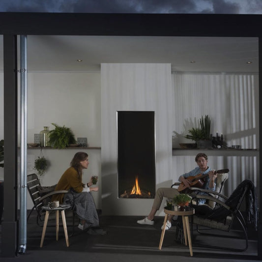 Element4 Sky Large Front Outdoor in moderne veranda met vlammen