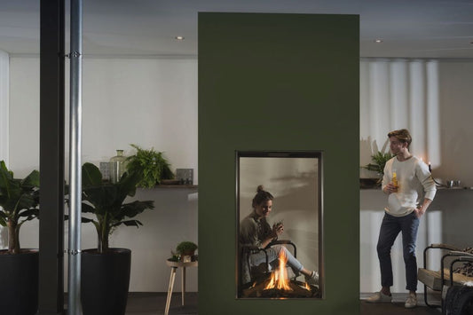 Element4 Sky Medium Tunnel Outdoor in moderne woonkamer met zichtbare vlammen