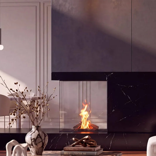 Element4 Sky Small Roomdivider Bio met vlammen in modern interieur, naast een vaas.
