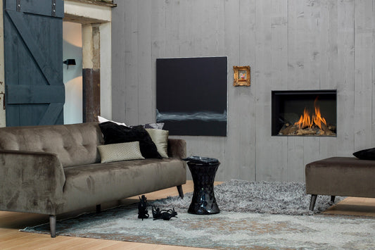 Faber Matrix 800/500 I Front ingebouwd in moderne woonkamer met vlammen