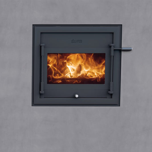 JAcobus 12 Kwadraat inbouw front met brandend vuur achter glas