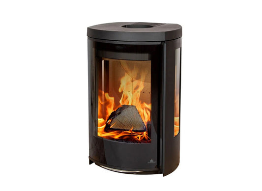 Jydepejsen Cozy Modern Wall met zijruiten, zwarte houtkachel met brandend vuur