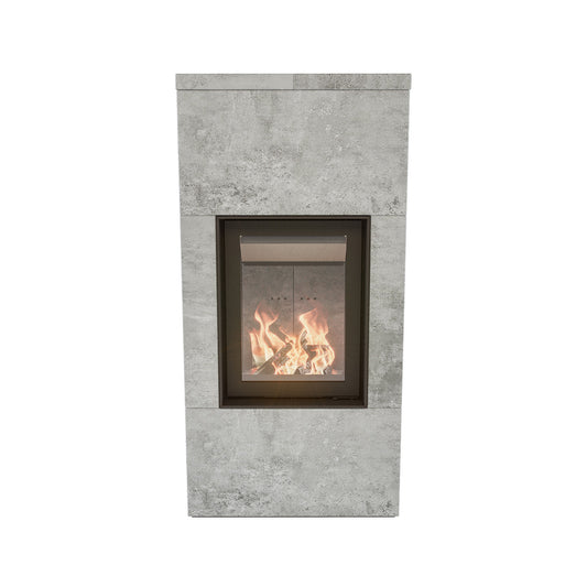Altech Max Massiv H, een moderne grijze kachel met een brandend vuur zichtbaar door het glazen paneel.