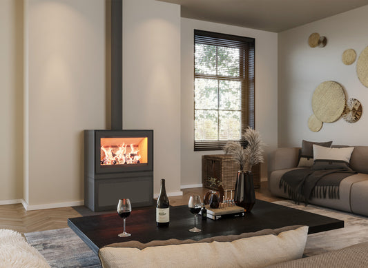 Altech MAX W Depot Hybride-e in moderne woonkamer met brandend vuur