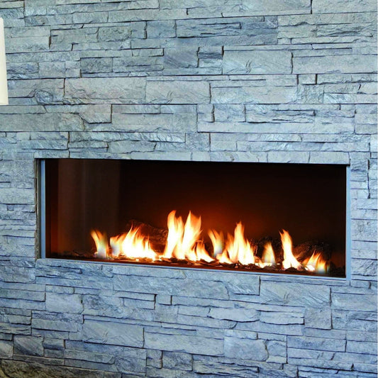 Element4 Modore 140 outdoor ingebouwd in stenen muur met zichtbare vlammen