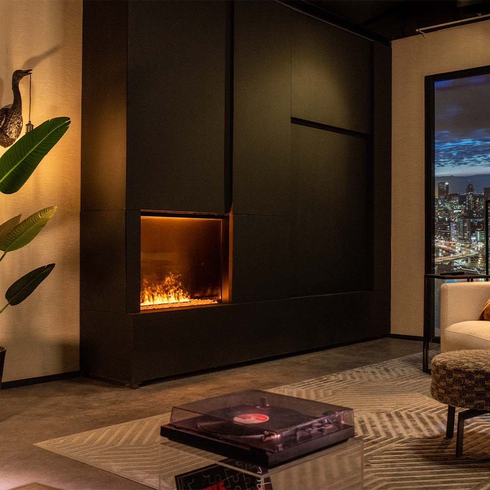Faber e-MatriX Mood 800/650 I Front in a modern living room with city view.