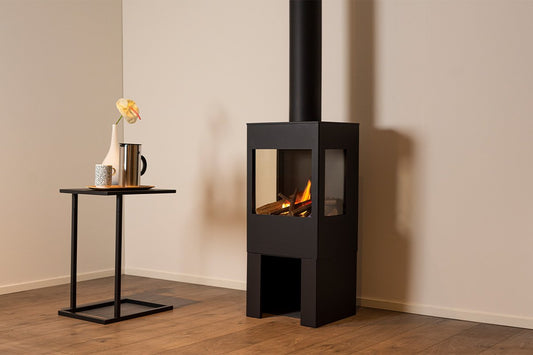 Wanders Onyx Base gaskachel in minimalistische woonkamer