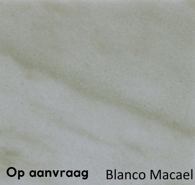 Schouw Stein variant t.b.v. vrijstaande kachel, lichtgrijze marmeren textuur, Blanco Macael.