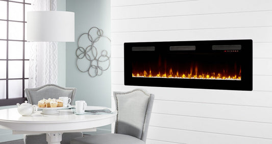 Dimplex Sierra 60" elektrische haard in moderne eetkamer met brandend vlameffect