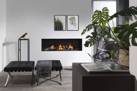 Element4 Summum 140 front in moderne woonkamer met brandend haardvuur