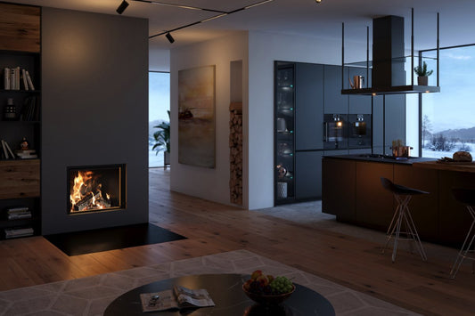 Spartherm Linear Front 74x62 in moderne woonkamer met brandend haardvuur