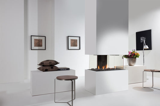 Wanders Danta 800 vijfzijdig in minimalistische woonkamer met vlammen