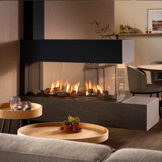 Trimeline Fires 120 Room Divider in moderne woonkamer met zicht op vlammen