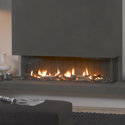 Trimline Fires 140 Panoramic ingebouwd haardvuur in moderne woonkamer