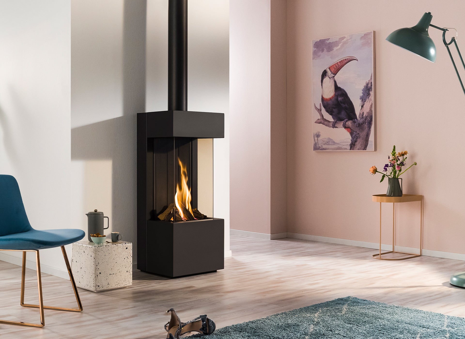 Trimline Fires Quartz haard in woonkamer met vlammen