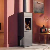 Trimline Fires Zircon houtkachel in roze woonkamer