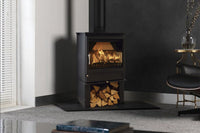 Charlton & Jenrick Purevision Heritage 5kW rechte deur in woonkamer met brandend vuur