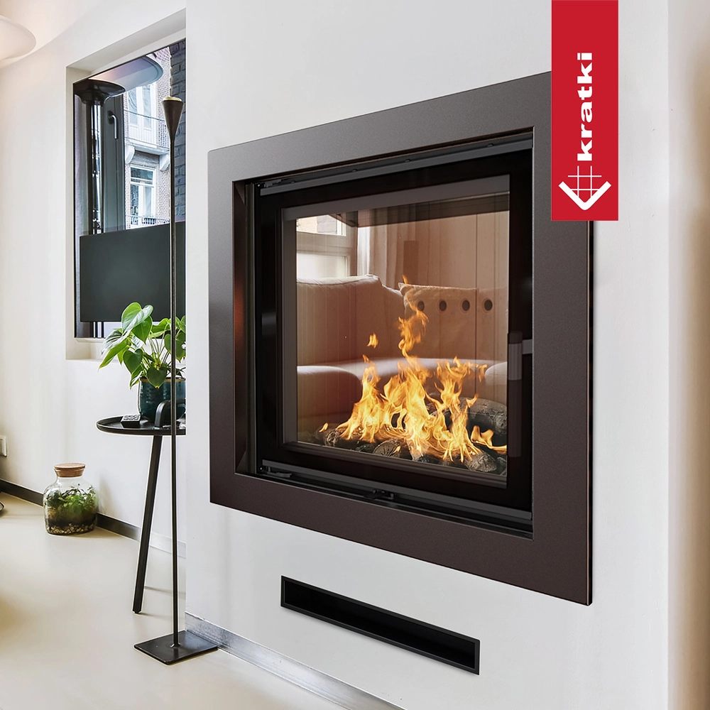 Kratki Lucy CV in moderne woonkamer met brandend vuur achter glas