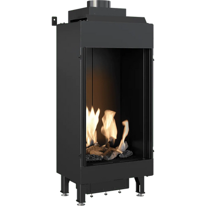 Kratki Leo 45/68 gashaard met brandende vlammen en decoratieve houtblokken.