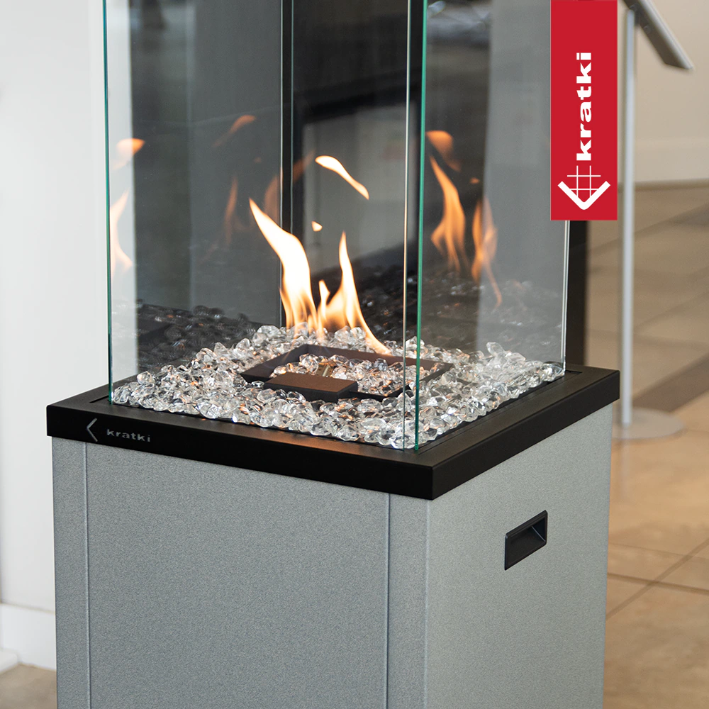 Kratki Patio Light terrashaard met vlammen en glazen windscherm
