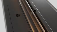Detailopname van de Balstil FF 700 met metalen bovenkant, ventilatiesleuven en een langwerpige opening.