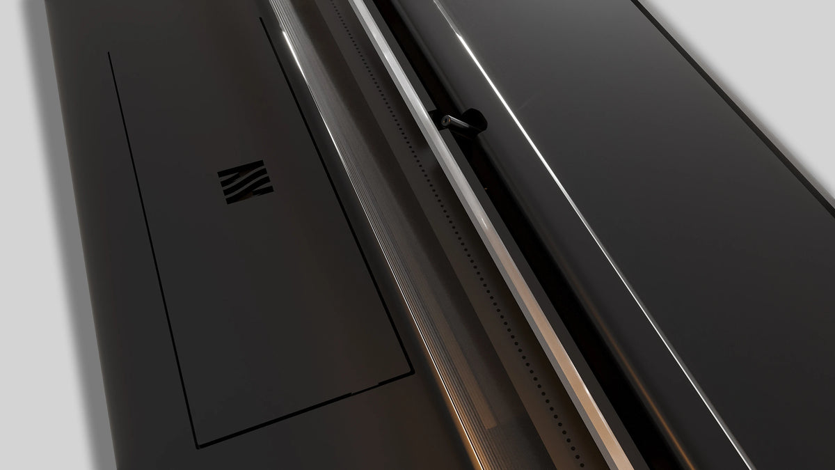 Detail van de zwarte Balstil FF 1000 met metalen rand, ventilatiesleuven en hendel.