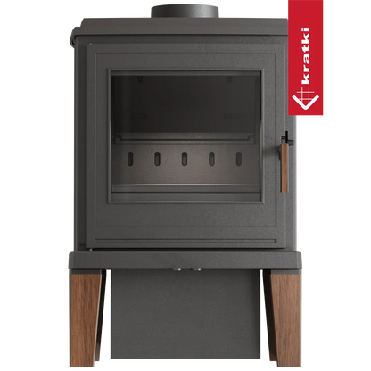 Kratki K11 houtkachel met glazen deur en houten poten, modern en strak ontwerp.