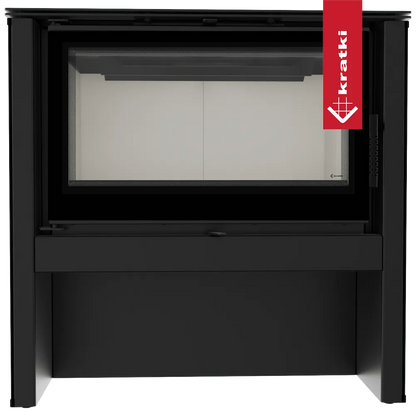 Zwarte Kratki Juno 12 kW houtkachel met groot glazen venster en strak, modern ontwerp.