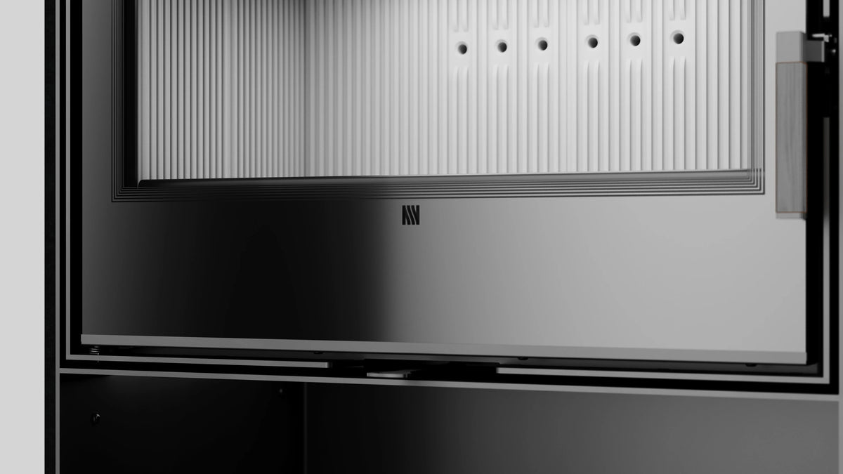 Close-up van de Balstil Forli 95-kacheldeur met zichtbaar ventilatierooster en logo