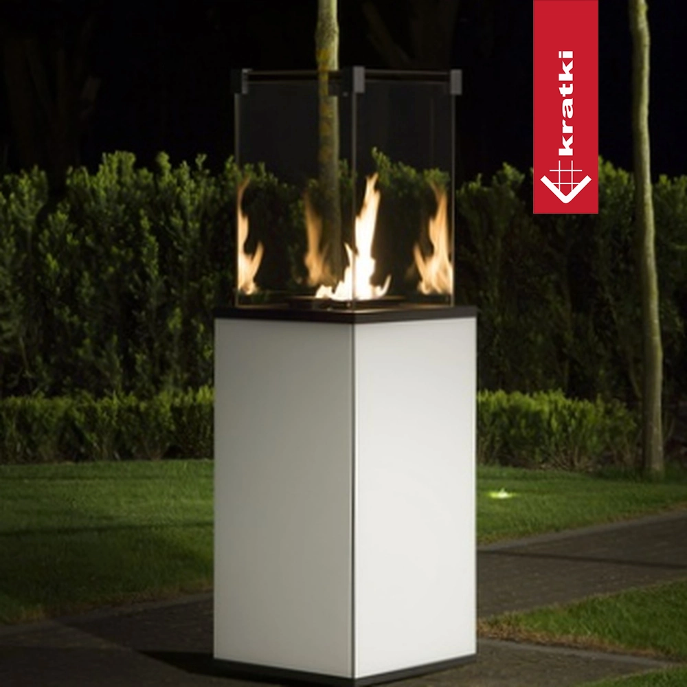Kratki Patio terrashaard met vlammen in een sfeervolle tuin