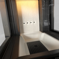 Close-up van de Balstil Milano 500/500 met witte binnenbekleding en zwart geperforeerd rooster