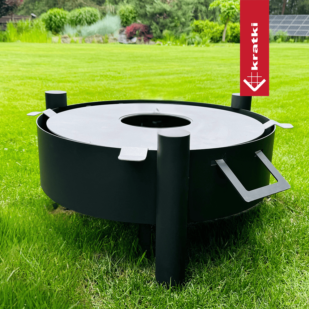 Kratki Rotondo vuurschaal op gras in tuin