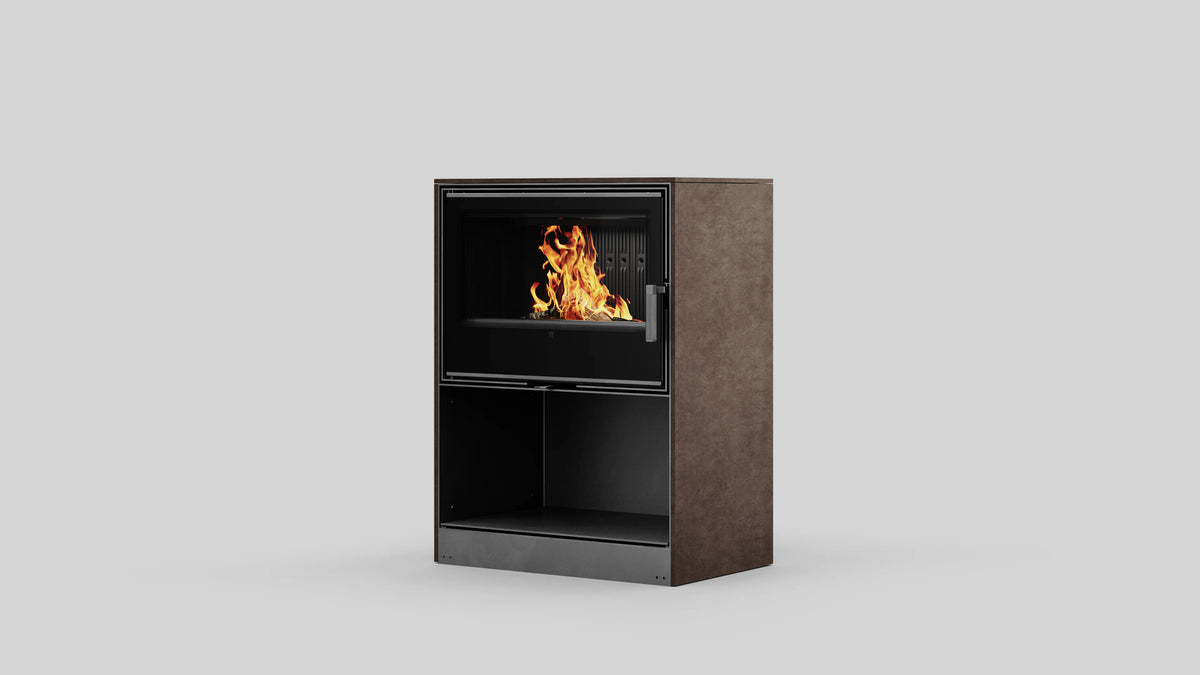 Balstil Forli 95 haard met brandend vuur op een neutrale achtergrond