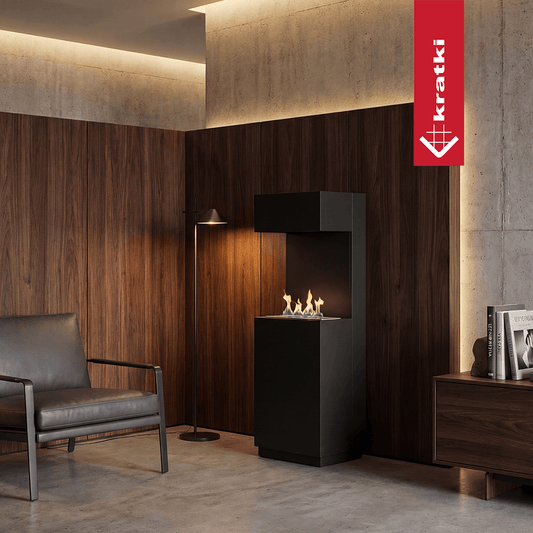Kratki Sierra sfeerhaard in moderne woonkamer, zwart vrijstaand model met vlammen
