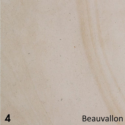 Beige marmeren textuur met subtiele aders, Schouw Amarillo. Tekst: "Beauvallon" en cijfer "4".