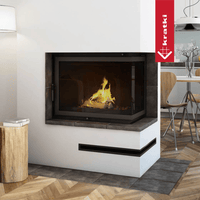 Kratki Amelia in een moderne woonkamer met brandend vuur