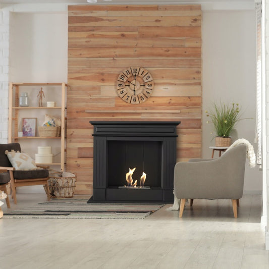 Kratki November TÜV haard in woonkamer met houten wand